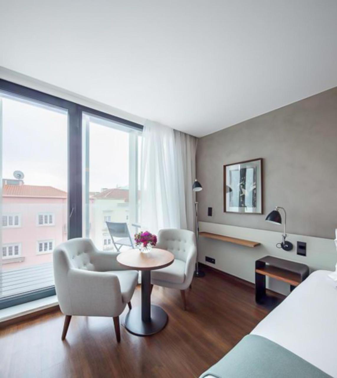 Deluxe Double or Twin Room Balcony